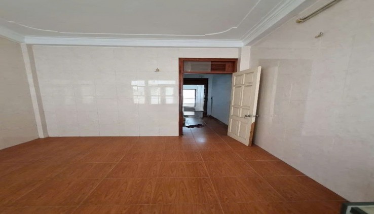 Càn cho thuê nhà nguyên căn Lĩnh Nam, 4 tầng, 40m2, 5 ngủ, 12 Triệu/tháng